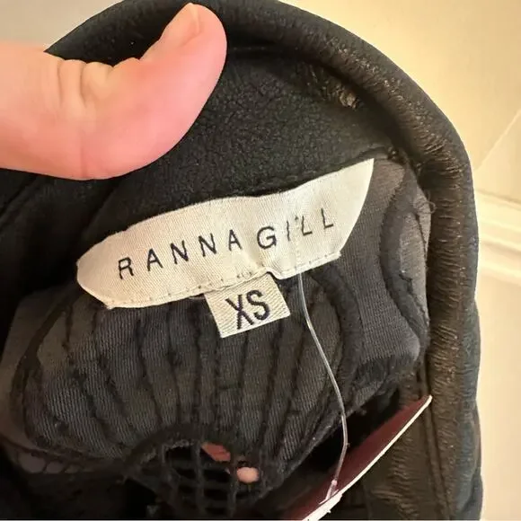 NWT Tuckernuck Ranna Gill Black Oversized Floral Faux Leather Top XS - Picture 13 of 15